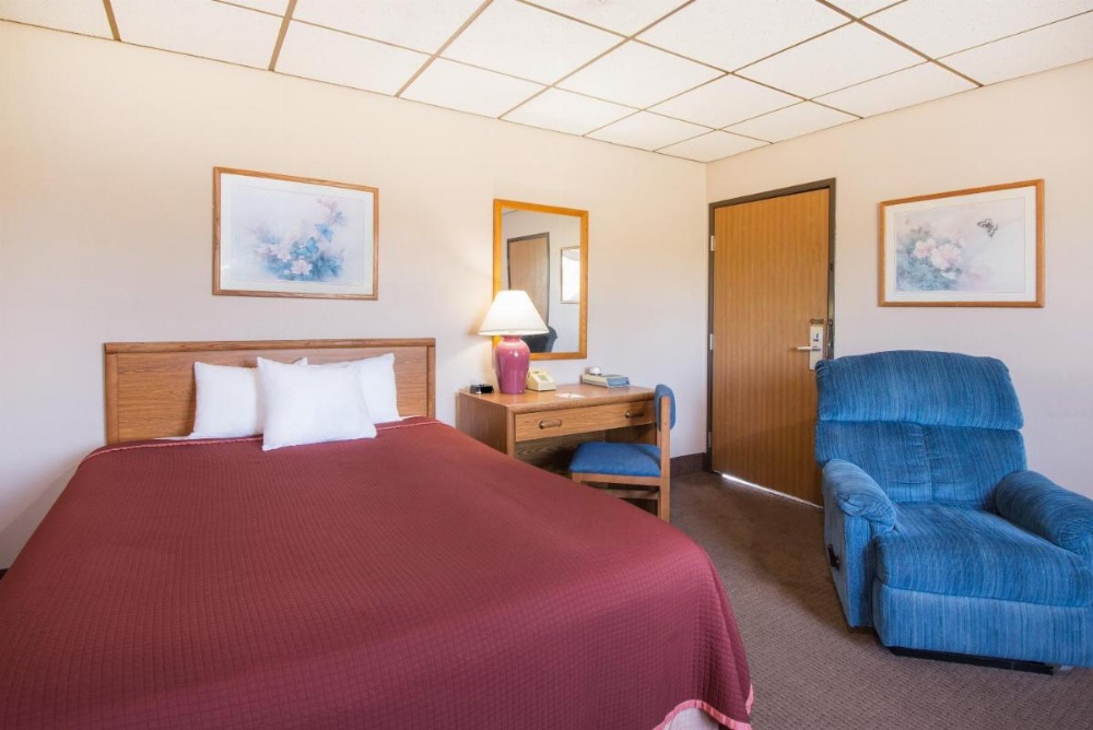 King Room - Mobility Access/Non-Smoking